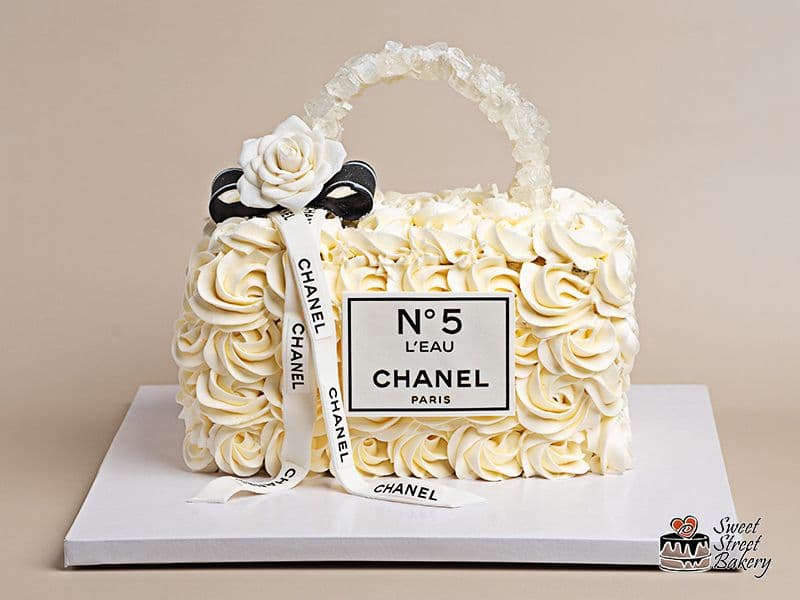Chanel-Inspired Handbag Buttercream Cake